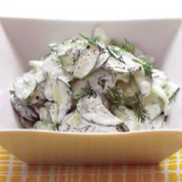 cucumbers in sour cream dressing