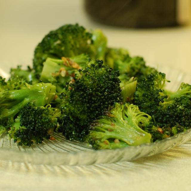 Broccoli with Garlic and Parmesan Cheese