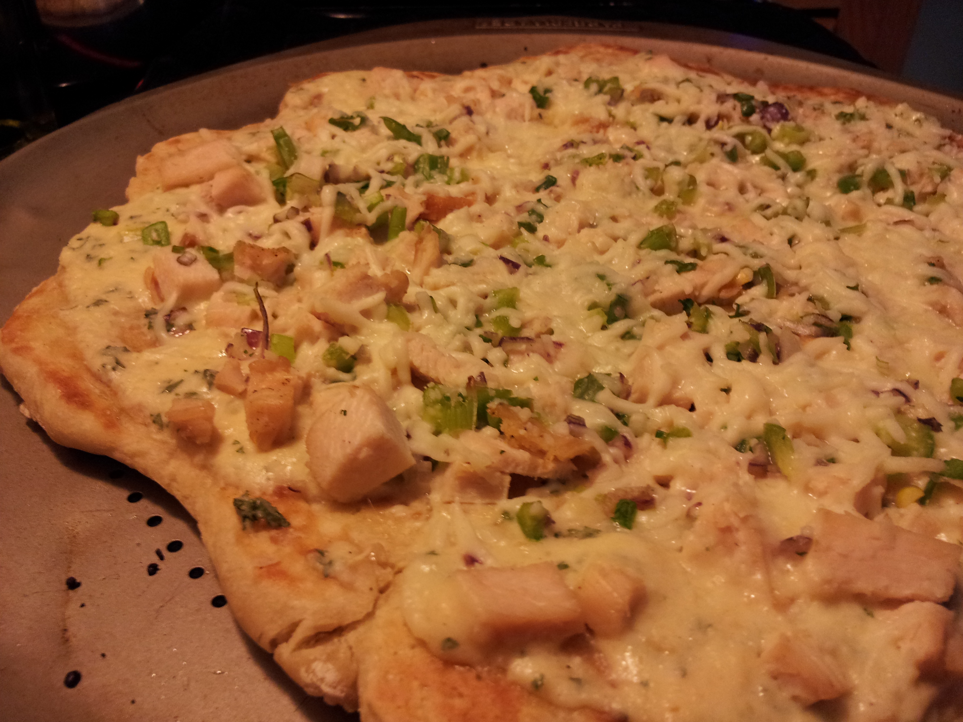 Grilled Alfredo Chicken Pizza