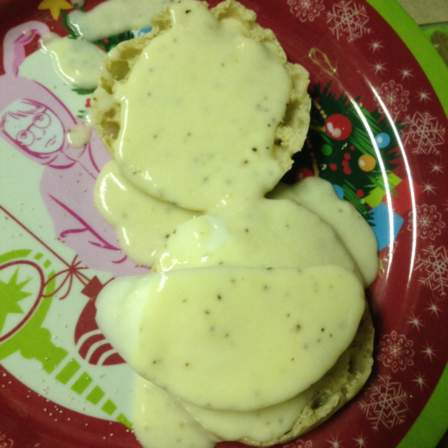 Eggs Benedict with Cheese Sauce