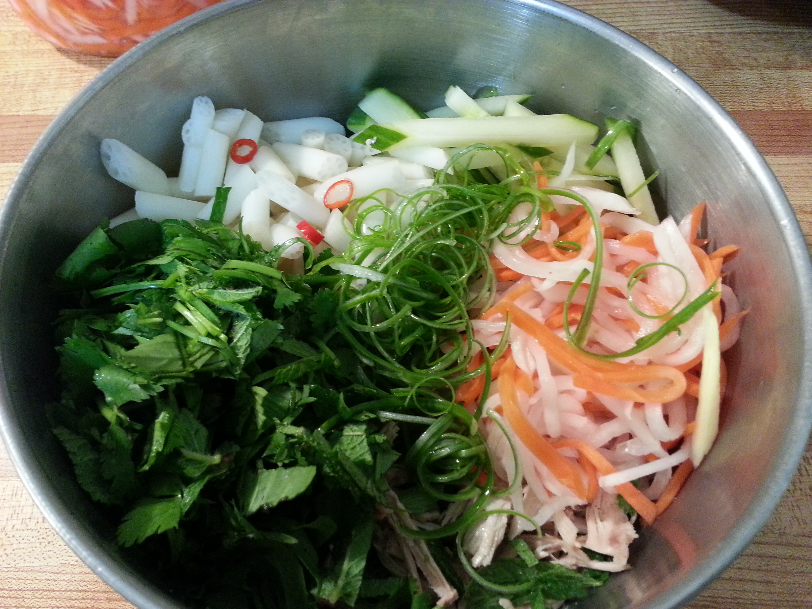 Vietnamese Lotus Root Salad (Goi Ngo Sen)