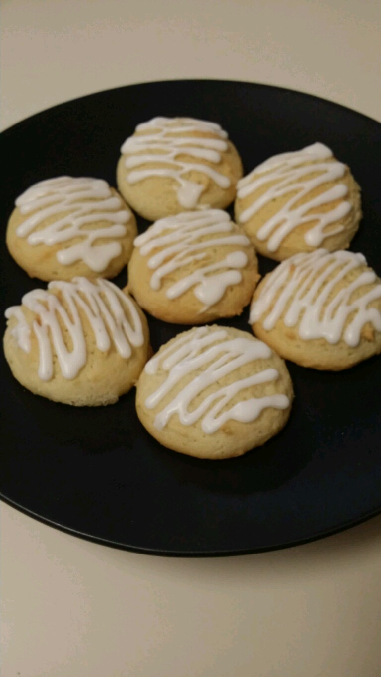 Grandma's Sour Cream Cookies