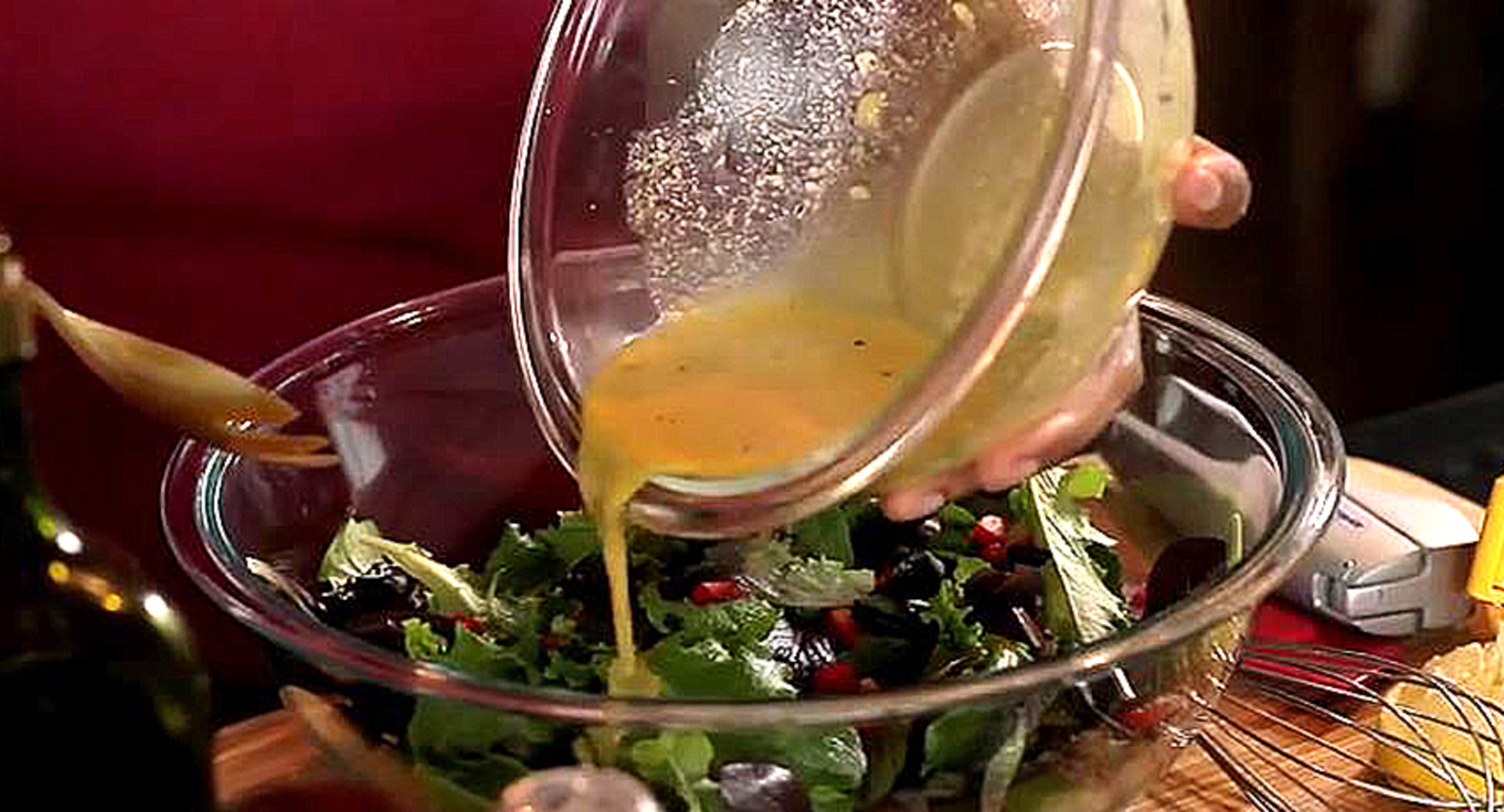 dr-ruby-s-lemon-garlic-salad-dressing